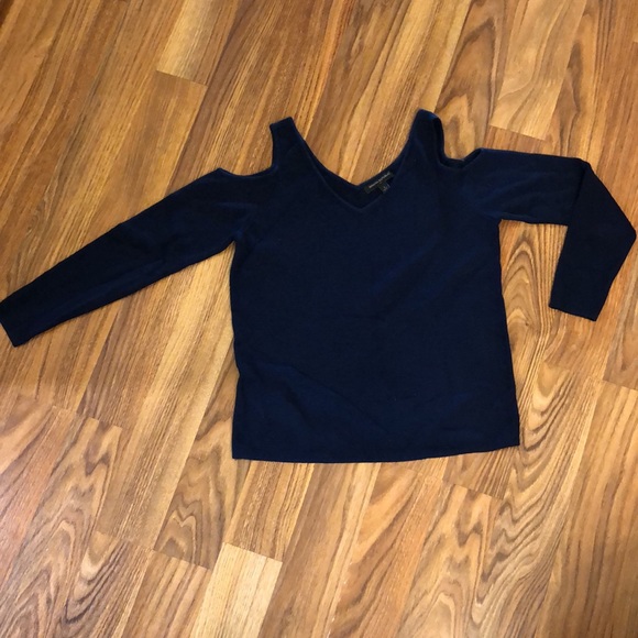 Banana Republic Cold Shoulder Sweater - Picture 3 of 5